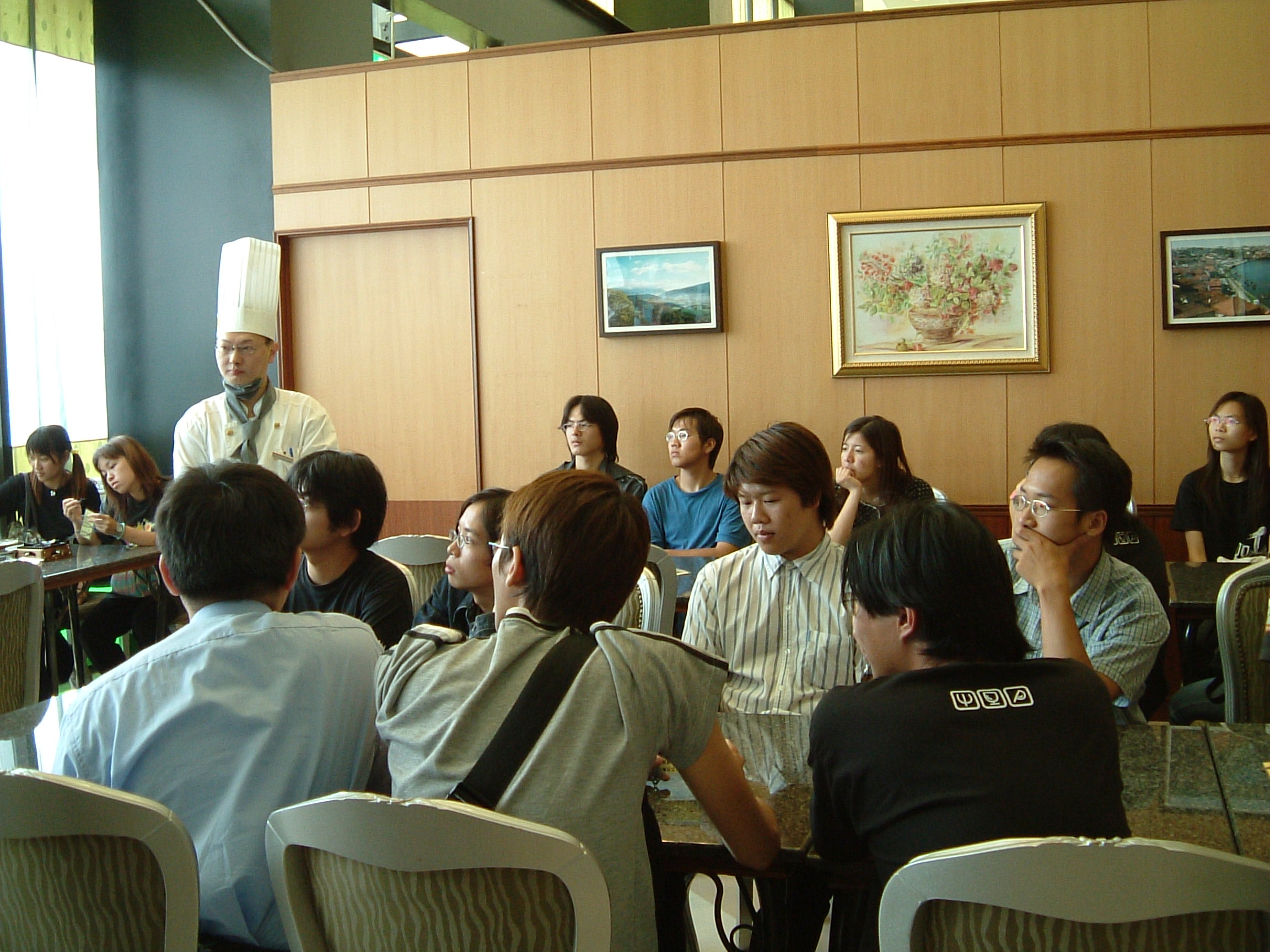    與巴黎西餐廳主廚座談